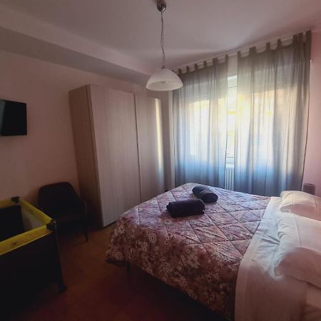 Ferienwohnung P In Centro Sestri Levante Exterior foto