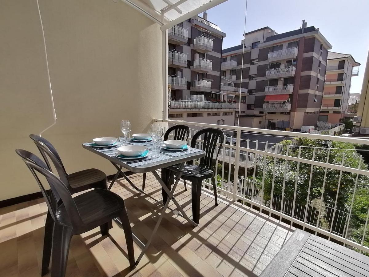 Ferienwohnung P In Centro Sestri Levante Exterior foto